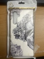 Samsung Galaxy Skull and Roses Design Wallet Phone Case
